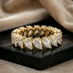 Best time to buy luxury brands online l Black Bow Jewelry