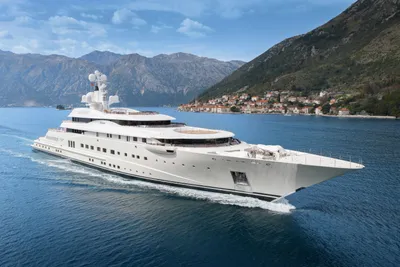 luxury lifestyle digital magazine l Boats For Sale a great selection and very nice prices and discount deals